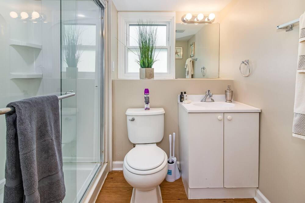 Photo of Bathroom in Glendale Heights