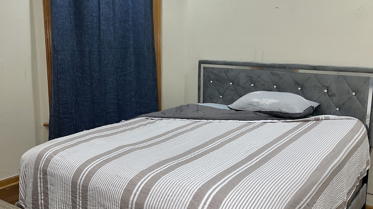 Photo of Bedroom in Roseland