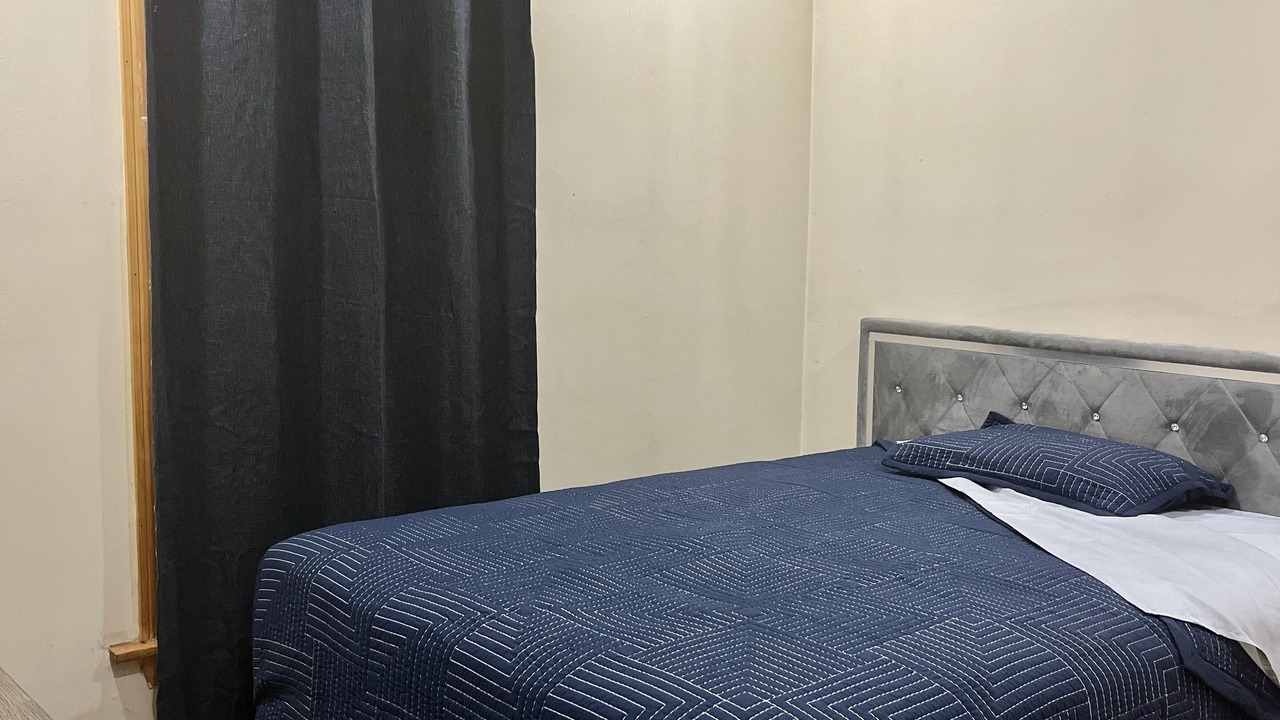 Photo of Bedroom in Roseland