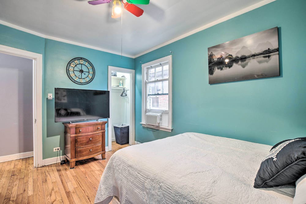 Photo of Bedroom in Roseland