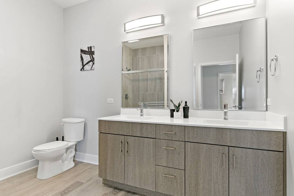 Photo of Bathroom in Warrenville
