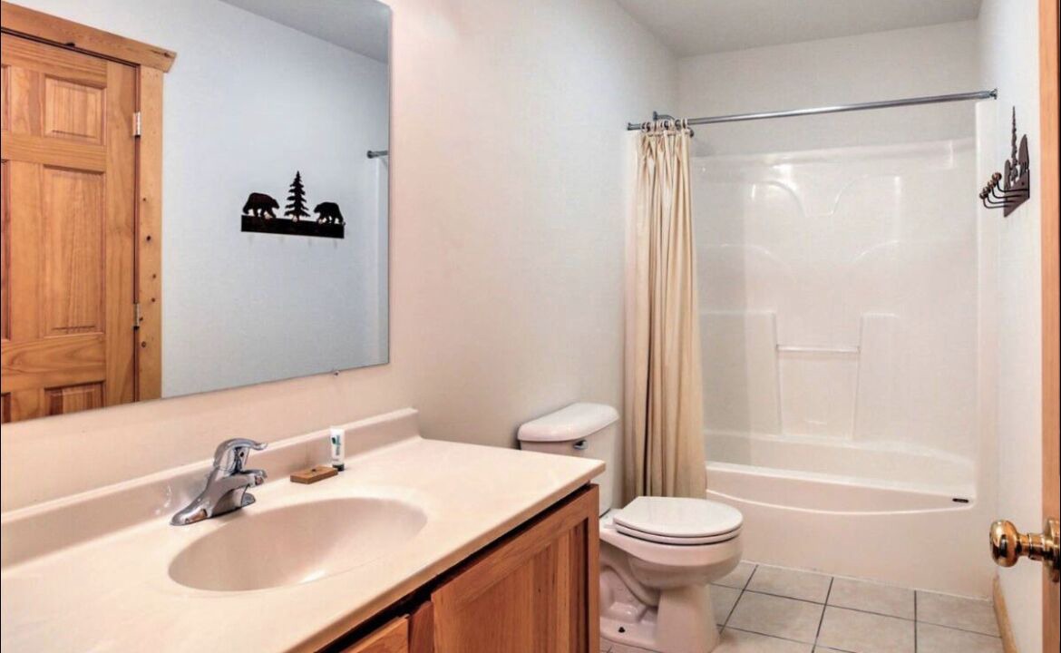 Photo of Bathroom in Oglesby