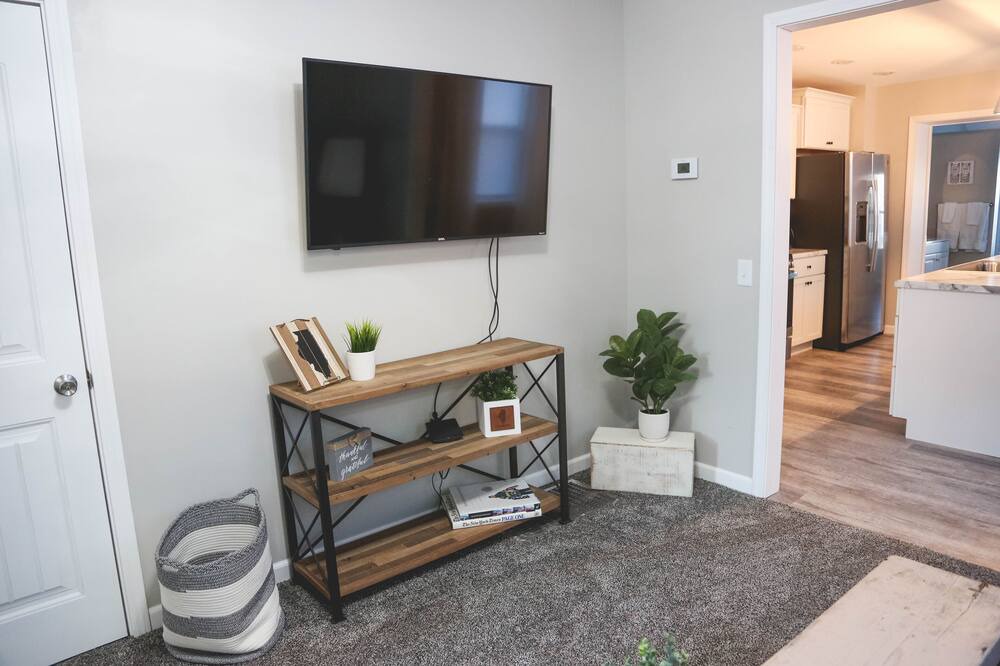 Photo of Bedroom in Quincy