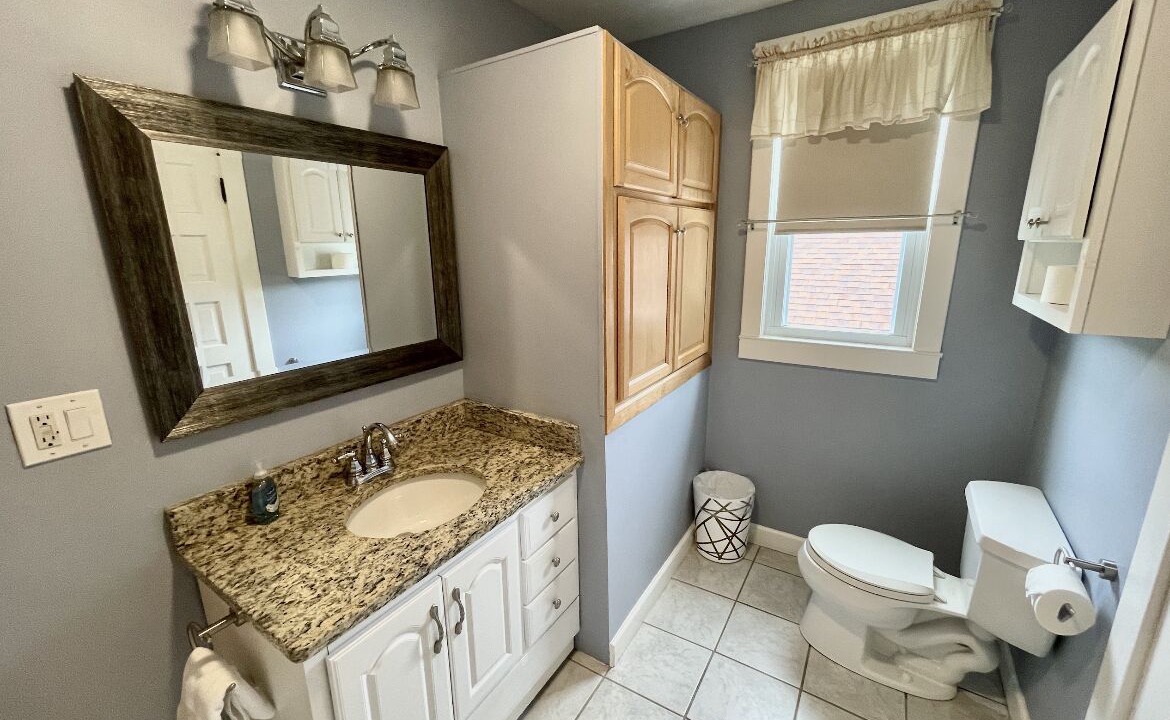 Photo of Bathroom in La Salle