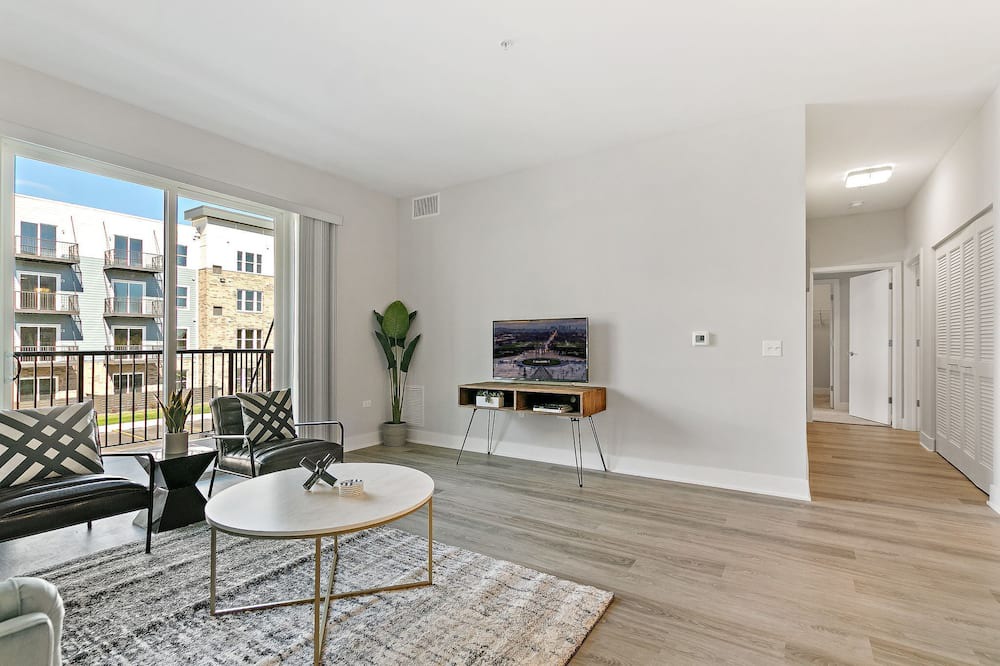 Photo of Livingroom in Warrenville