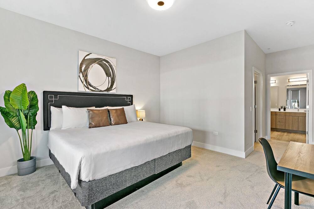 Photo of Bedroom in Warrenville
