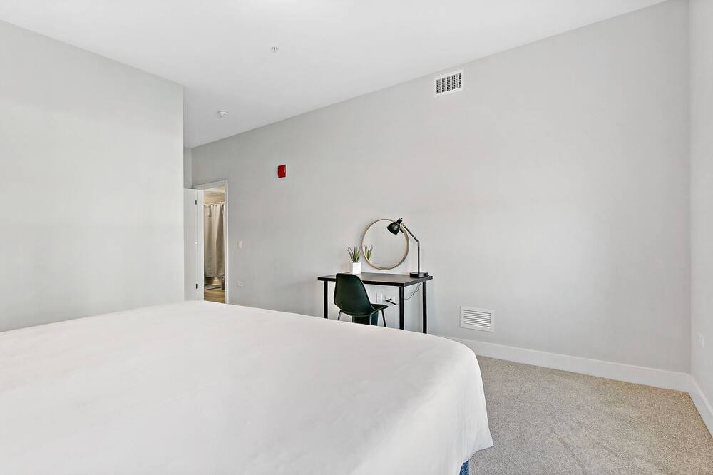 Photo of Bedroom in Warrenville