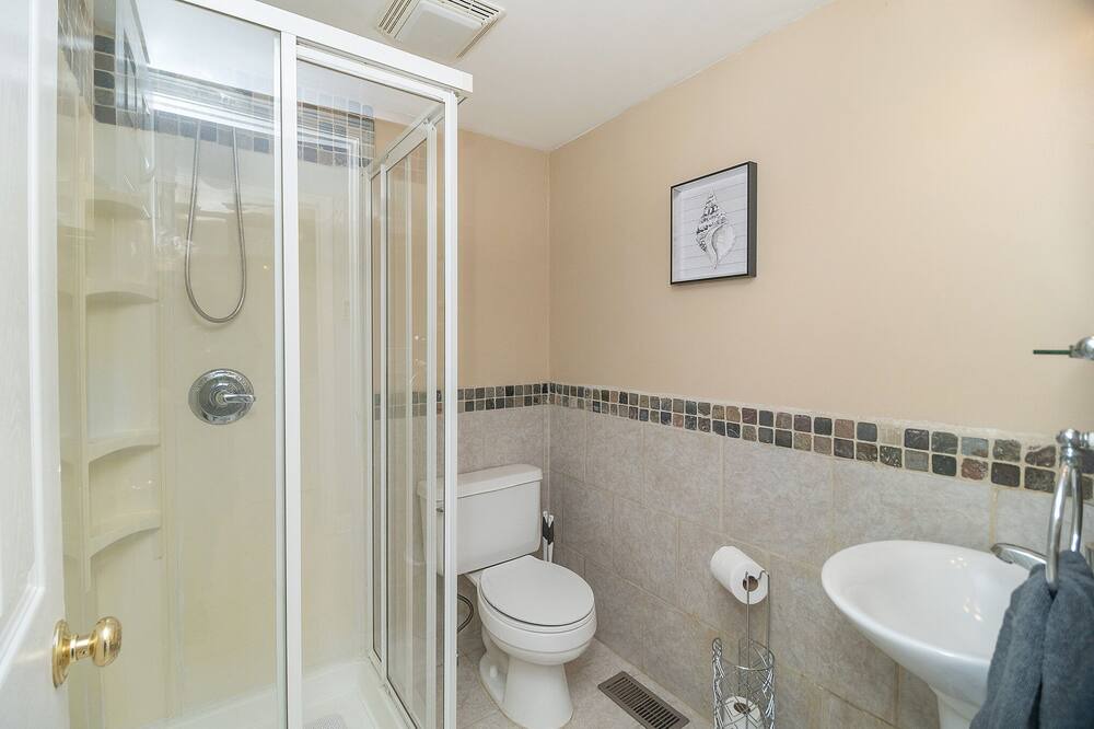Photo of Bathroom in Bolingbrook
