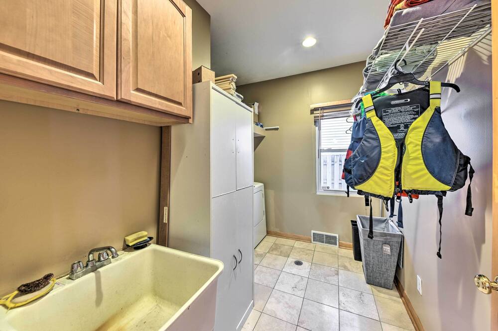 Photo of Bedroom in Long Lake