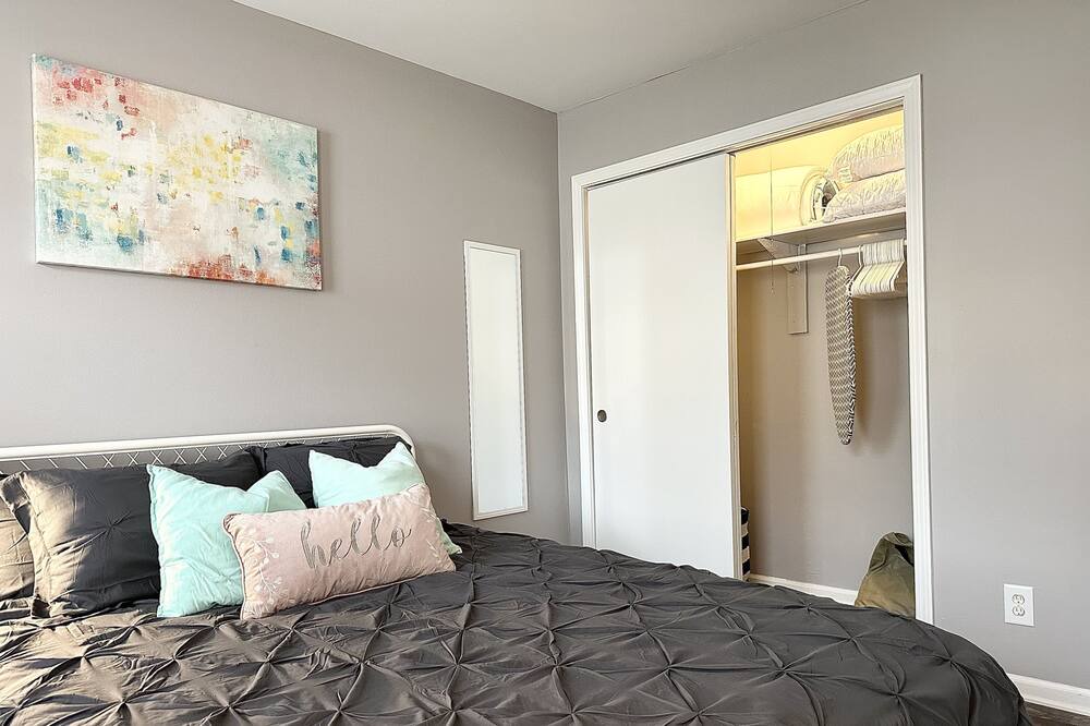 Photo of Bedroom in Yorkville
