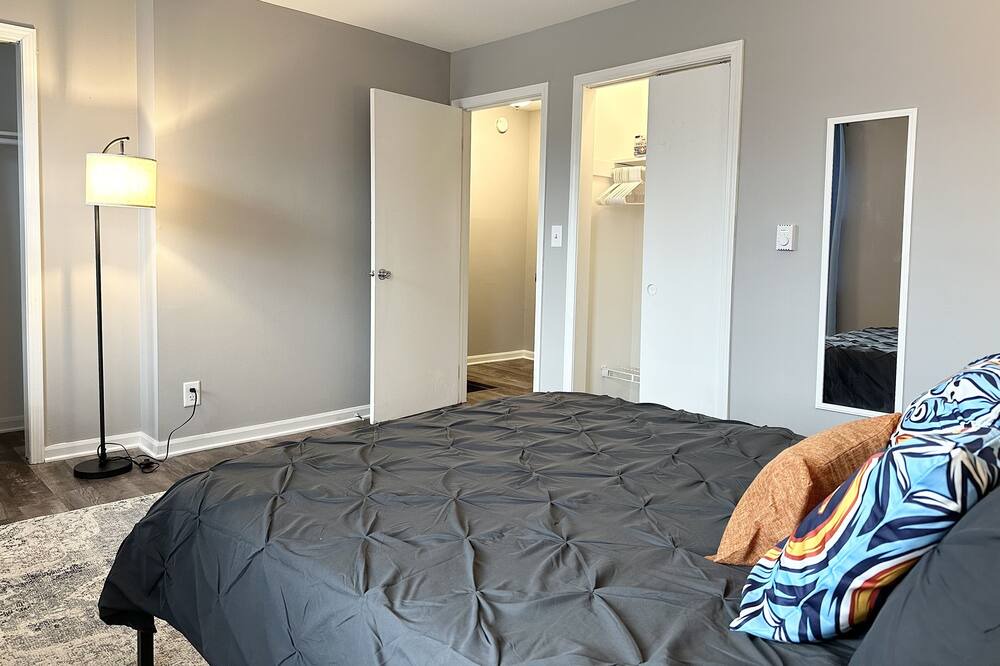 Photo of Bedroom in Yorkville