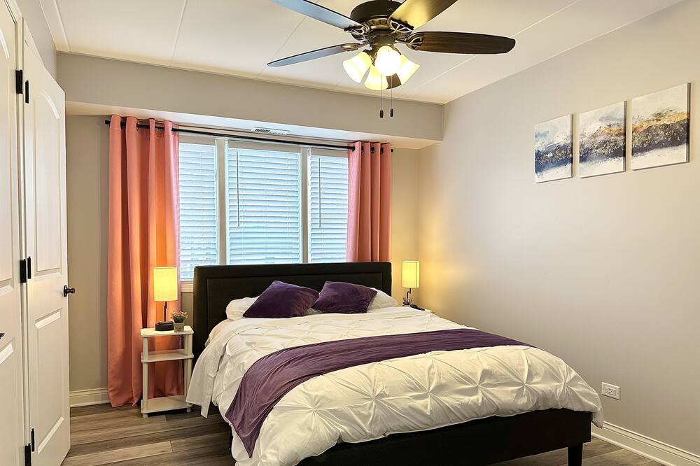 Photo of Bedroom in Hickory Hills