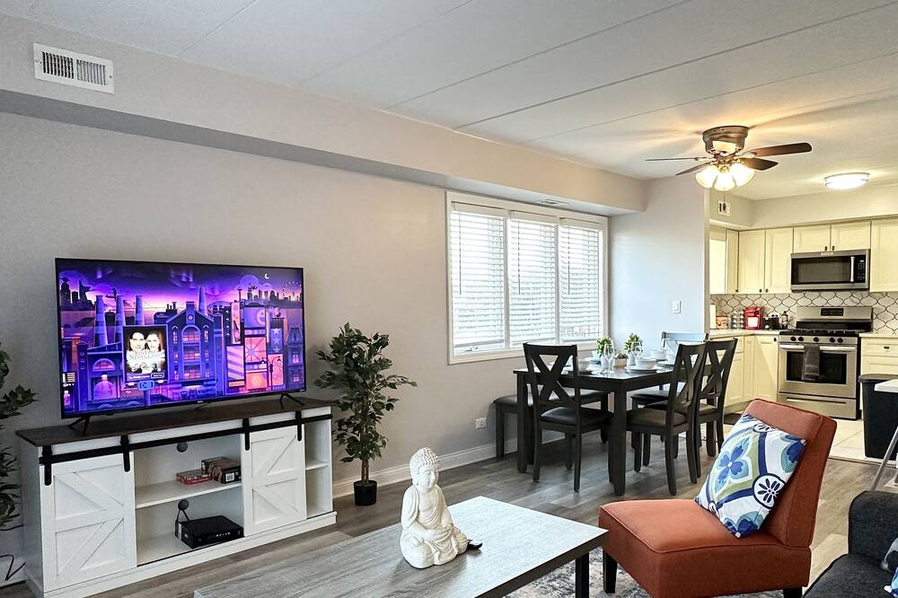 Photo of Livingroom in Hickory Hills