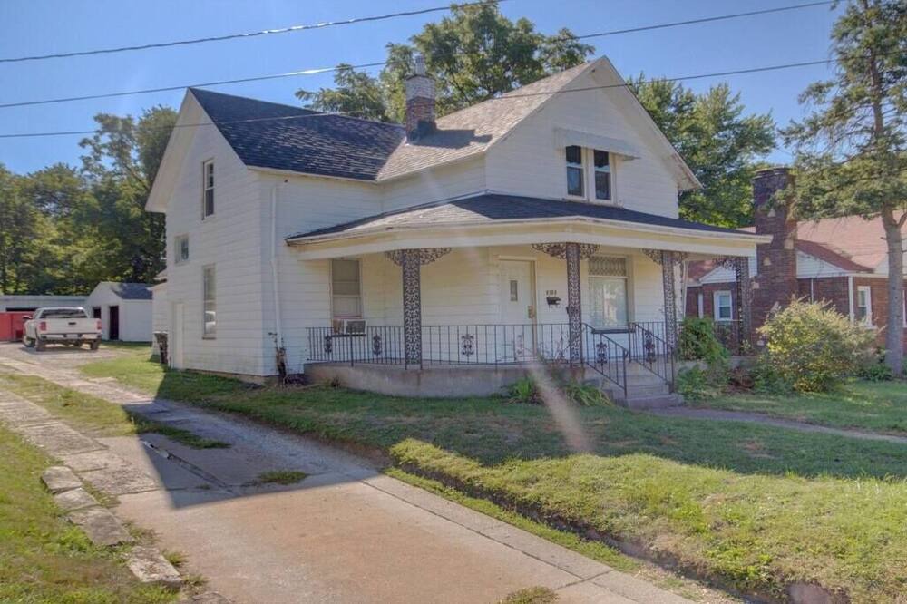Photo of Others in Rock Island