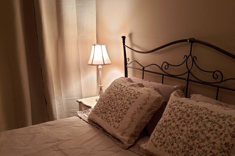 Photo of Bedroom in Morrison