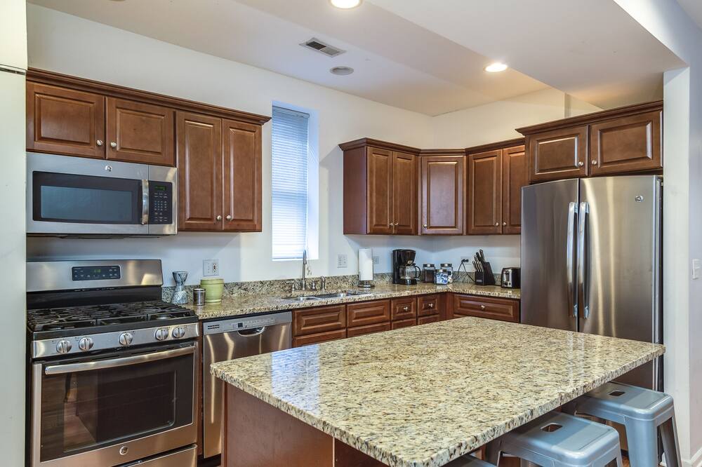 Photo of Kitchen in Wrightwood Neighbors