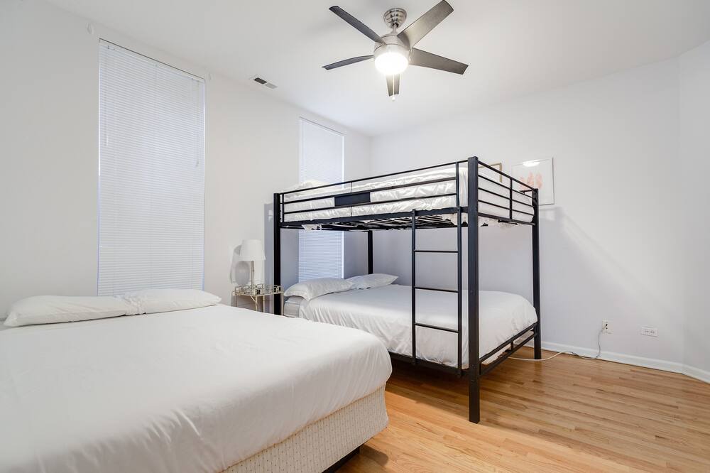 Photo of Bedroom in Wrightwood Neighbors