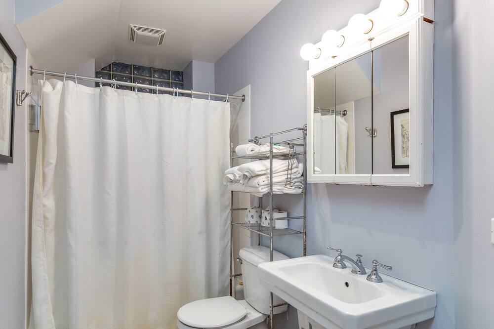 Photo of Bathroom in Wrightwood Neighbors