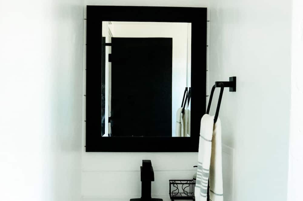 Photo of Bathroom in Carterville