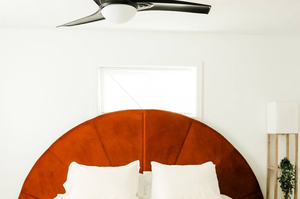 Photo of Bedroom in Carterville
