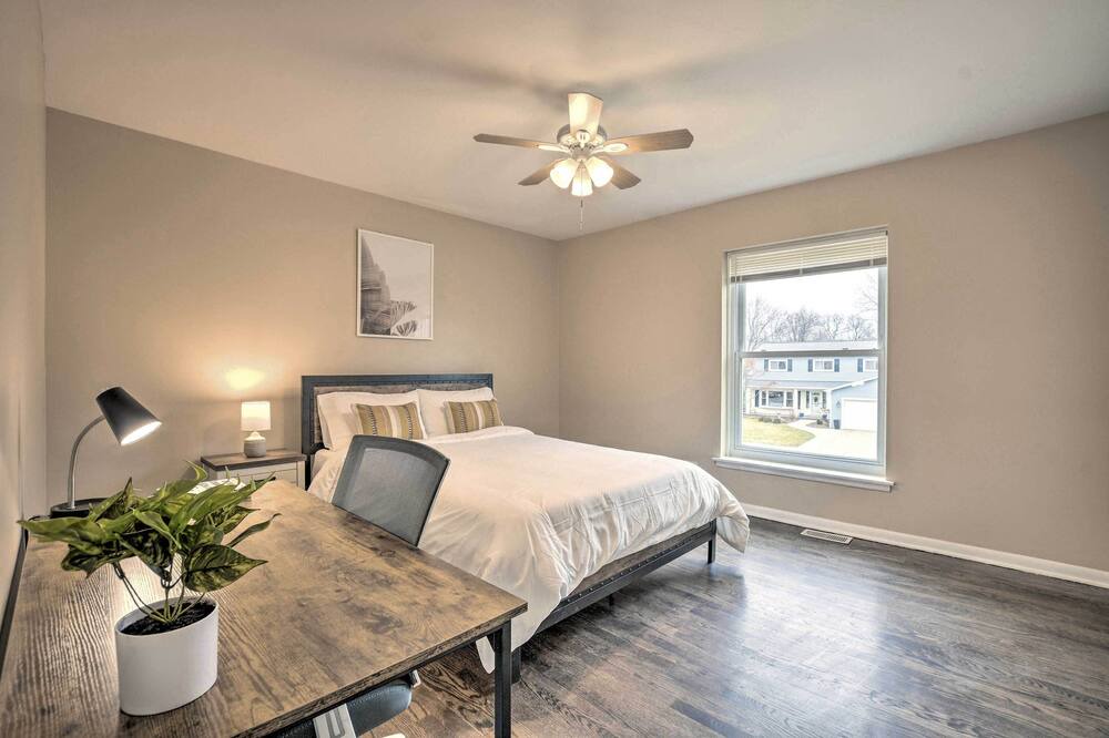 Photo of Bedroom in Arlington Heights