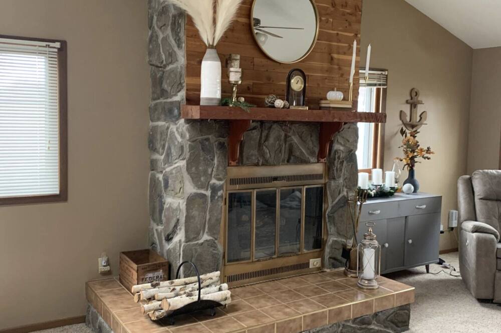 Photo of Livingroom in Hampton