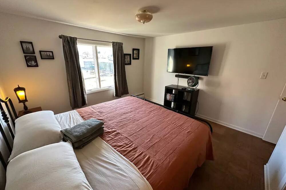 Photo of Bedroom in Fox Lake