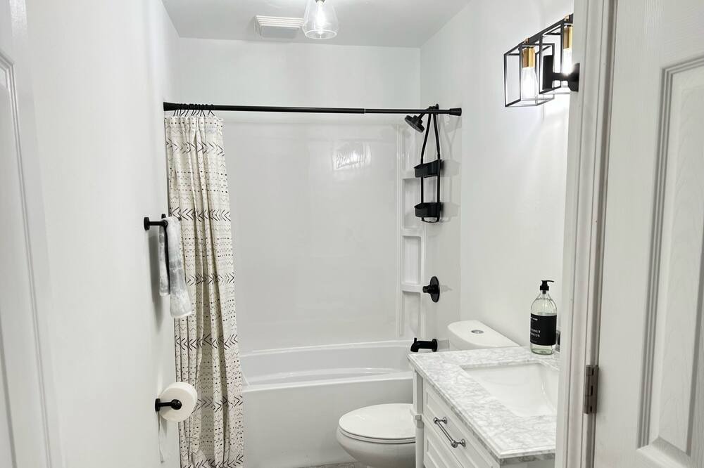 Photo of Bathroom in Urbana