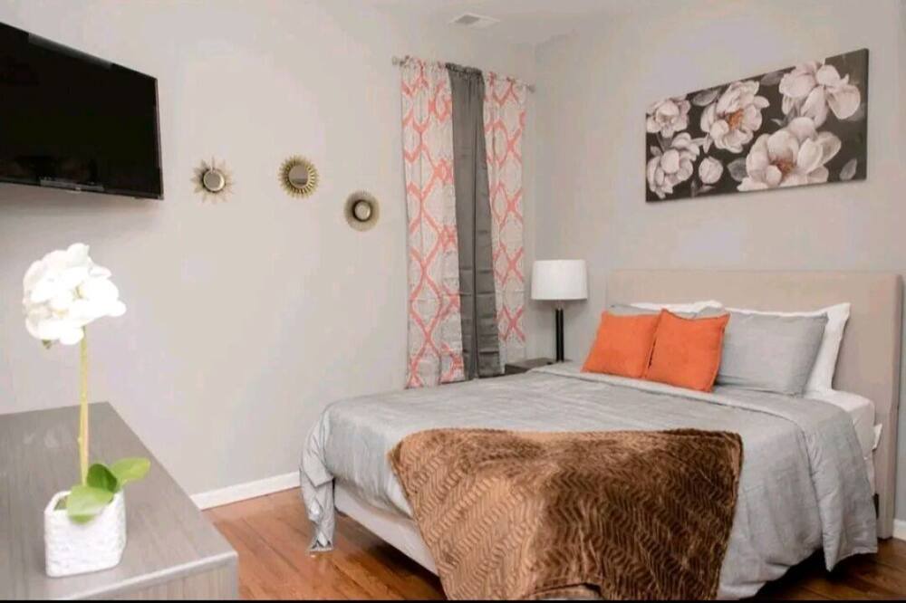 Photo of Bedroom in Grand Boulevard
