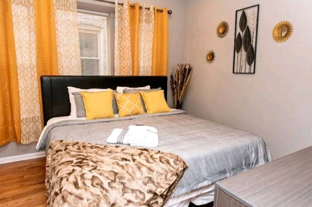 Photo of Bedroom in Grand Boulevard