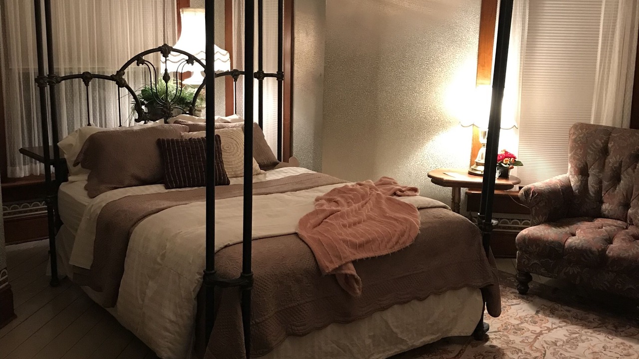 Photo of Bedroom in Nauvoo