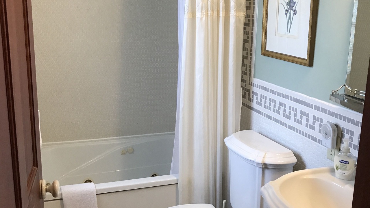 Photo of Bathroom in Nauvoo
