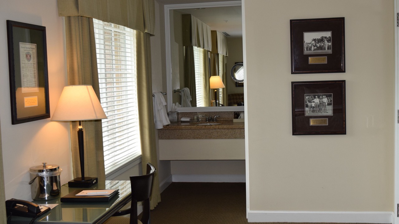 Photo of Bedroom in Glenview