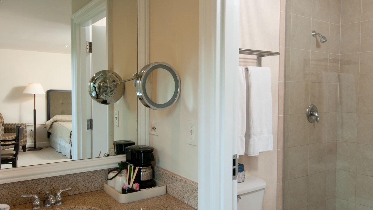 Photo of Bathroom in Glenview