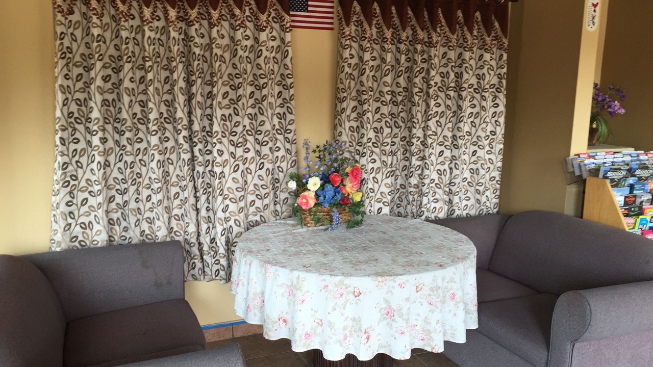 Photo of Livingroom in Fairmont City
