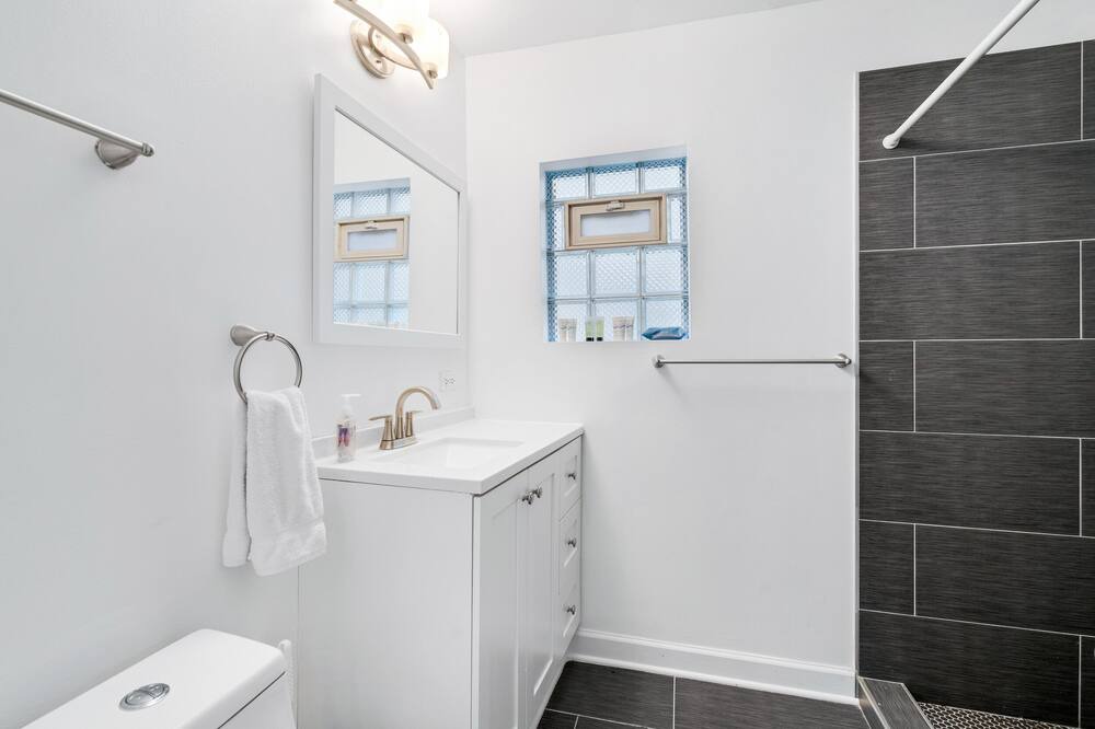 Photo of Bathroom in Noble Square