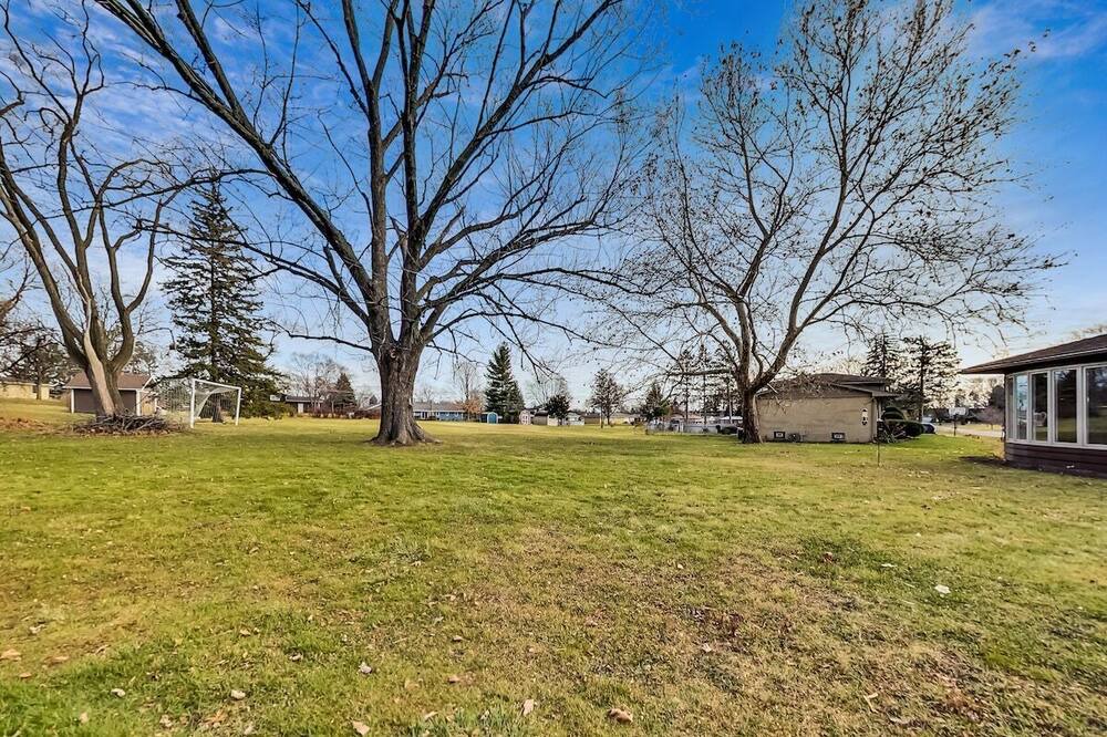 Photo of Outdoor in Addison