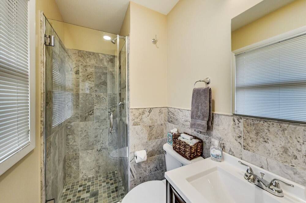 Photo of Bathroom in Addison