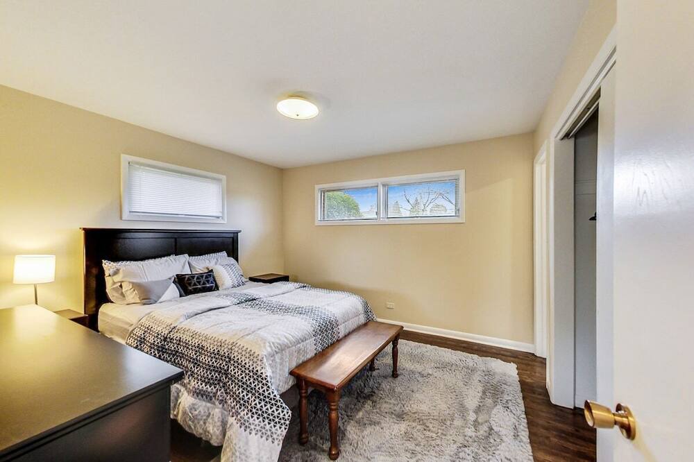Photo of Bedroom in Addison
