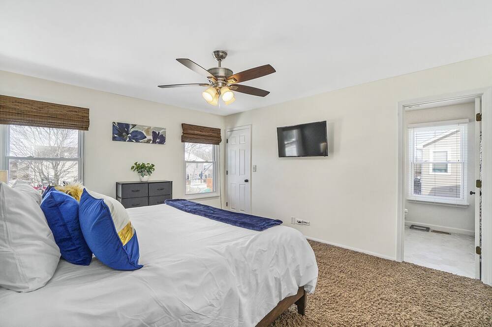 Photo of Bedroom in Carol Stream