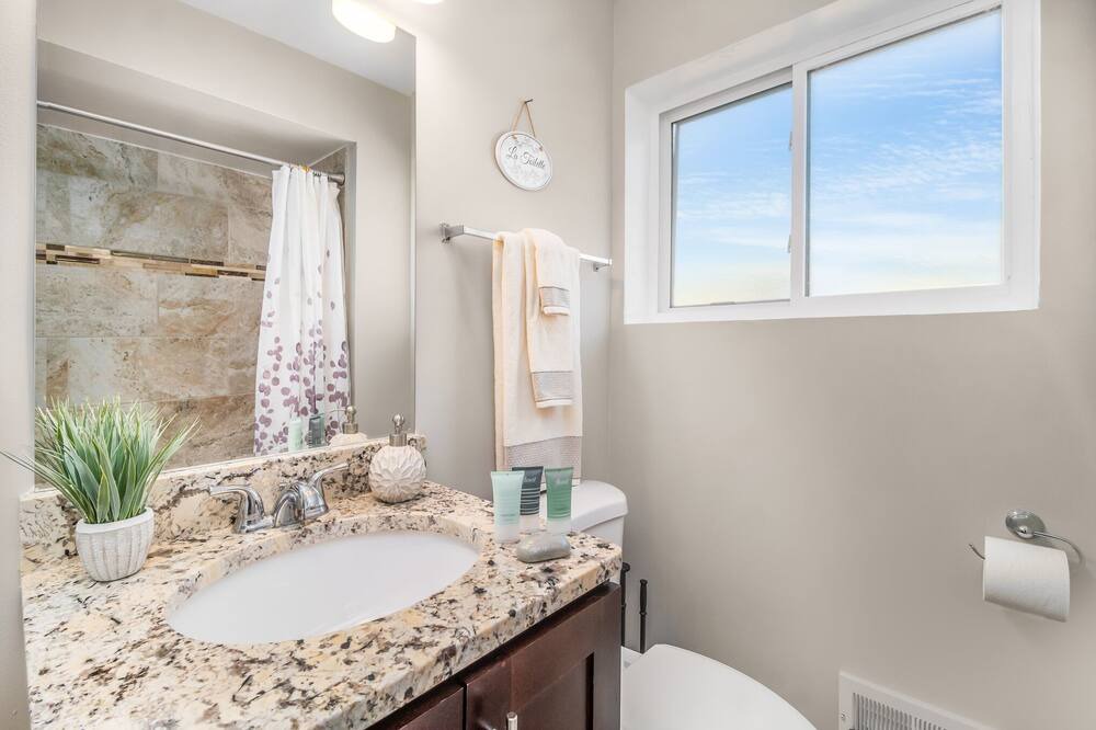 Photo of Bathroom in Forestview