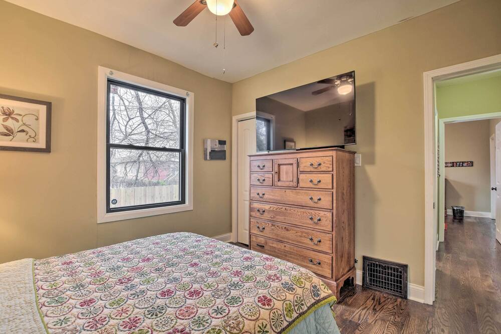 Photo of Bedroom in East Beverly