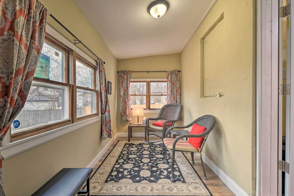 Photo of Outdoor in East Beverly