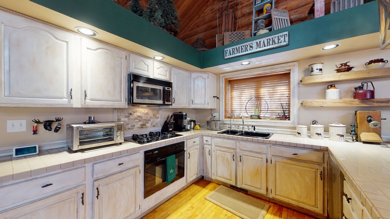 Photo of Kitchen in McHenry