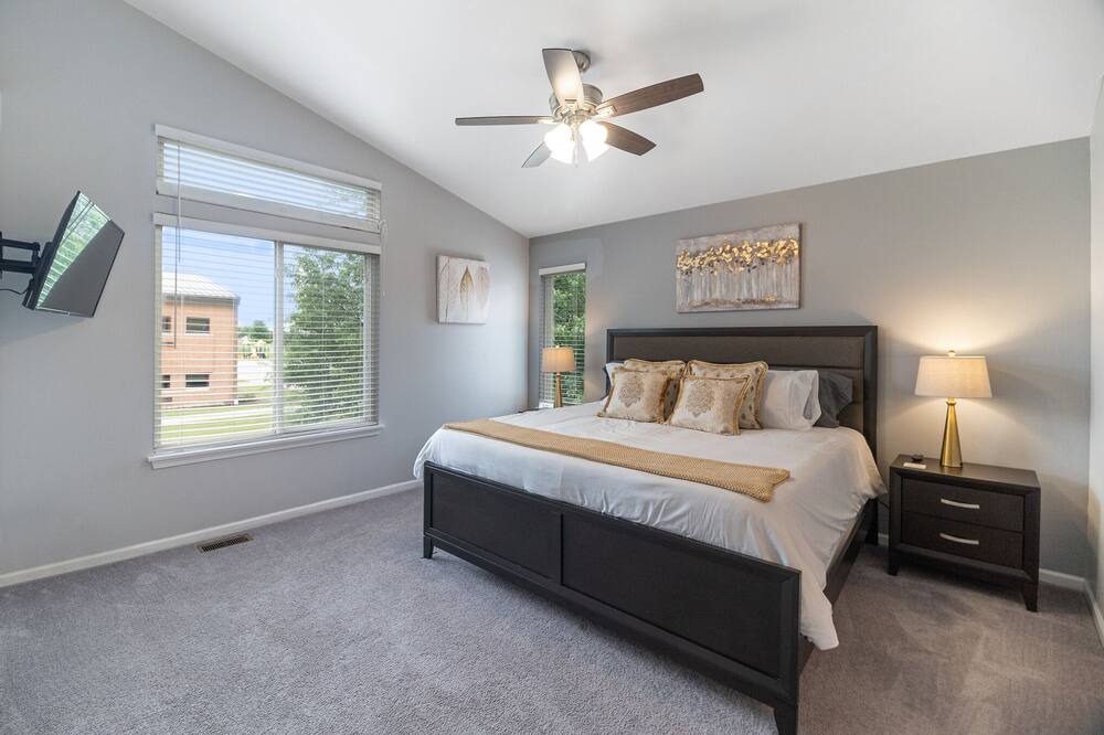 Photo of Bedroom in Bolingbrook