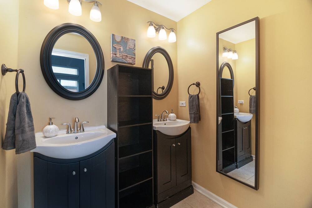 Photo of Bathroom in Bolingbrook