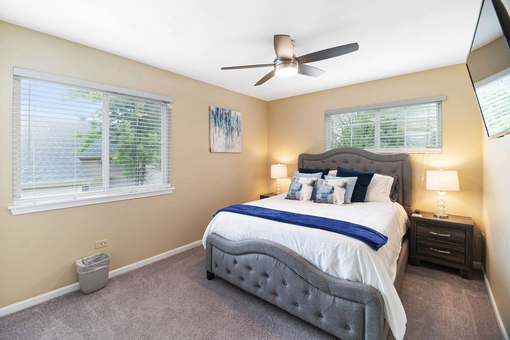 Photo of Bedroom in Bolingbrook