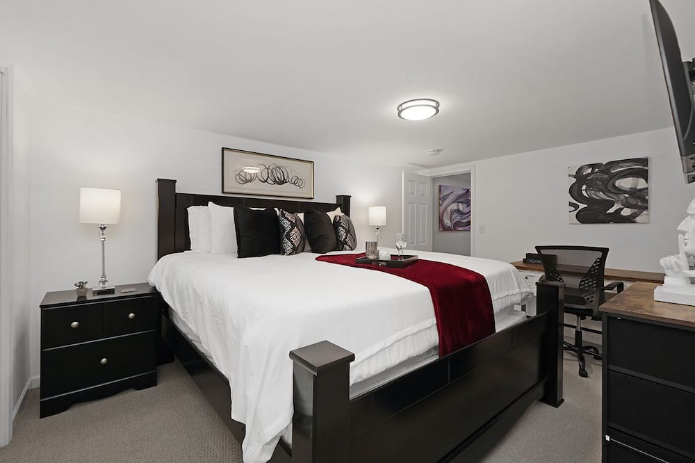 Photo of Bedroom in Arlington Heights