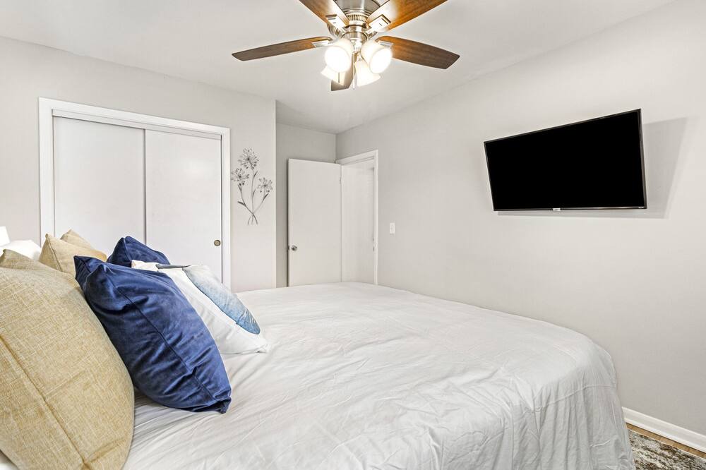 Photo of Bedroom in Wheaton