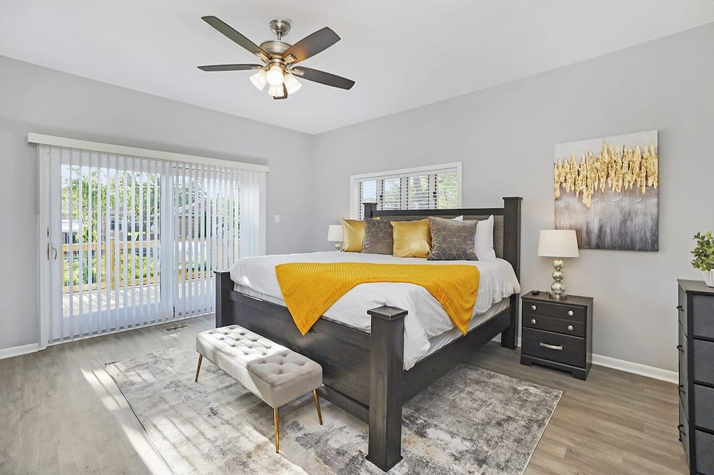 Photo of Bedroom in Homewood